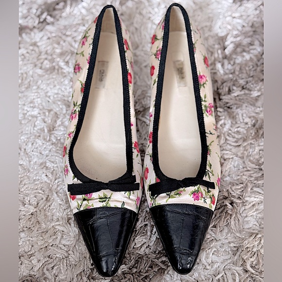 Vintage PRADA Pointed Toe Silk Leather English Cottage Rose Garden Flats 38.5 - Picture 2 of 7
